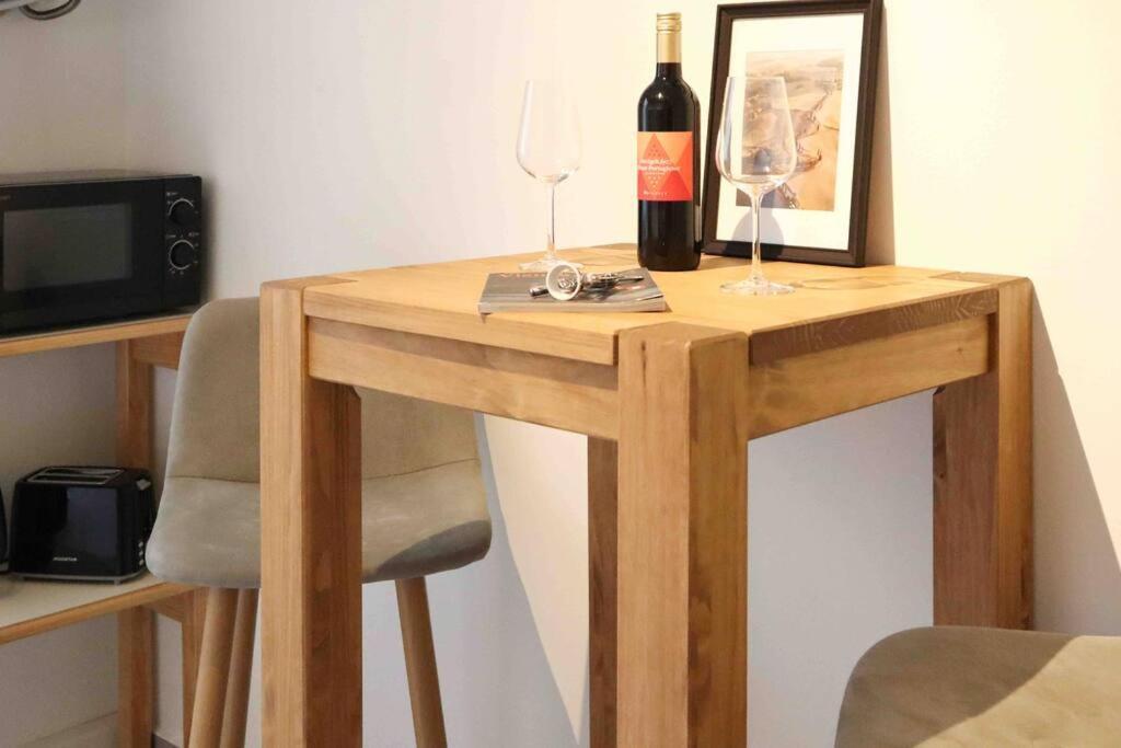 Charming, Modern & Spacious Apartment Wien Exteriör bild