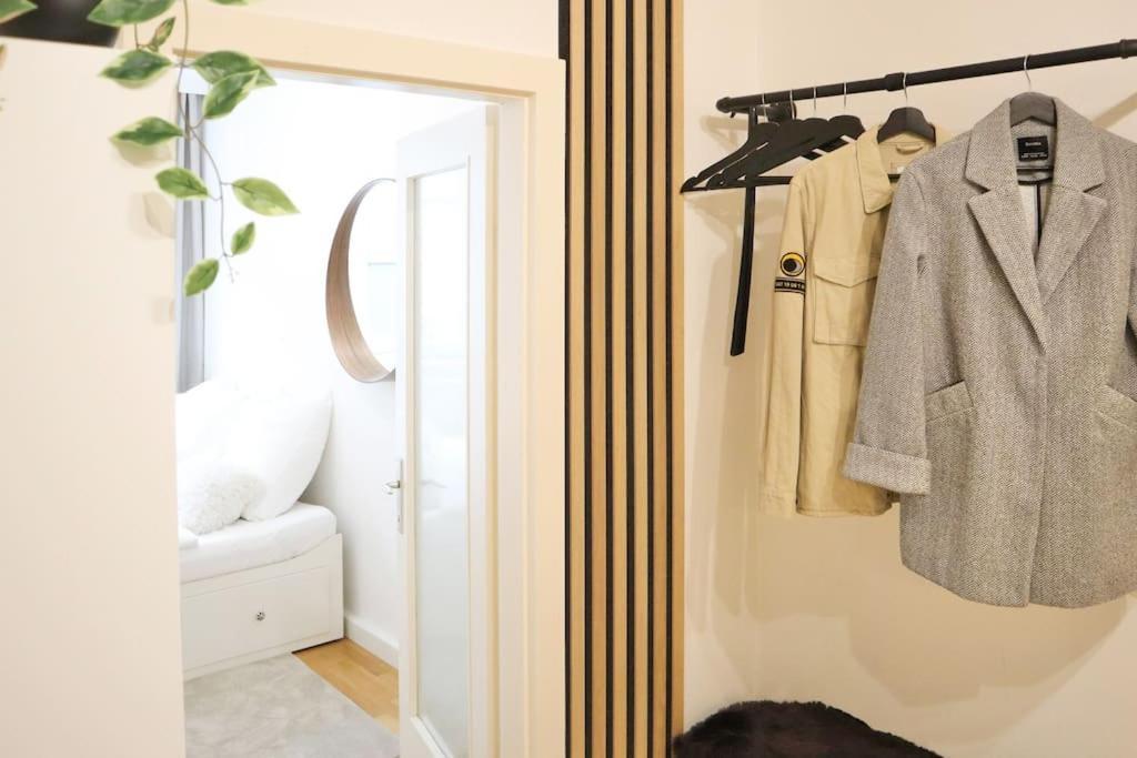Charming, Modern & Spacious Apartment Wien Exteriör bild