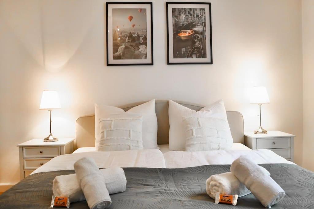 Charming, Modern & Spacious Apartment Wien Exteriör bild